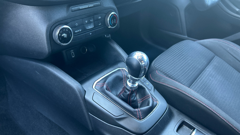 Ford Focus 1.0 EcoBoost 125 ST-Line 5dr Petrol Hatchback